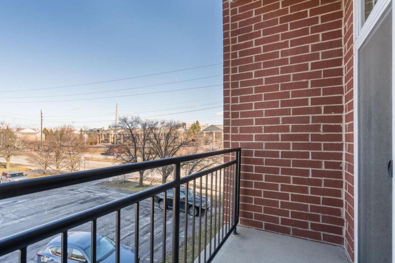 Private Bedroom Downtown Indy - Shared 印第安納波利斯 外观 照片